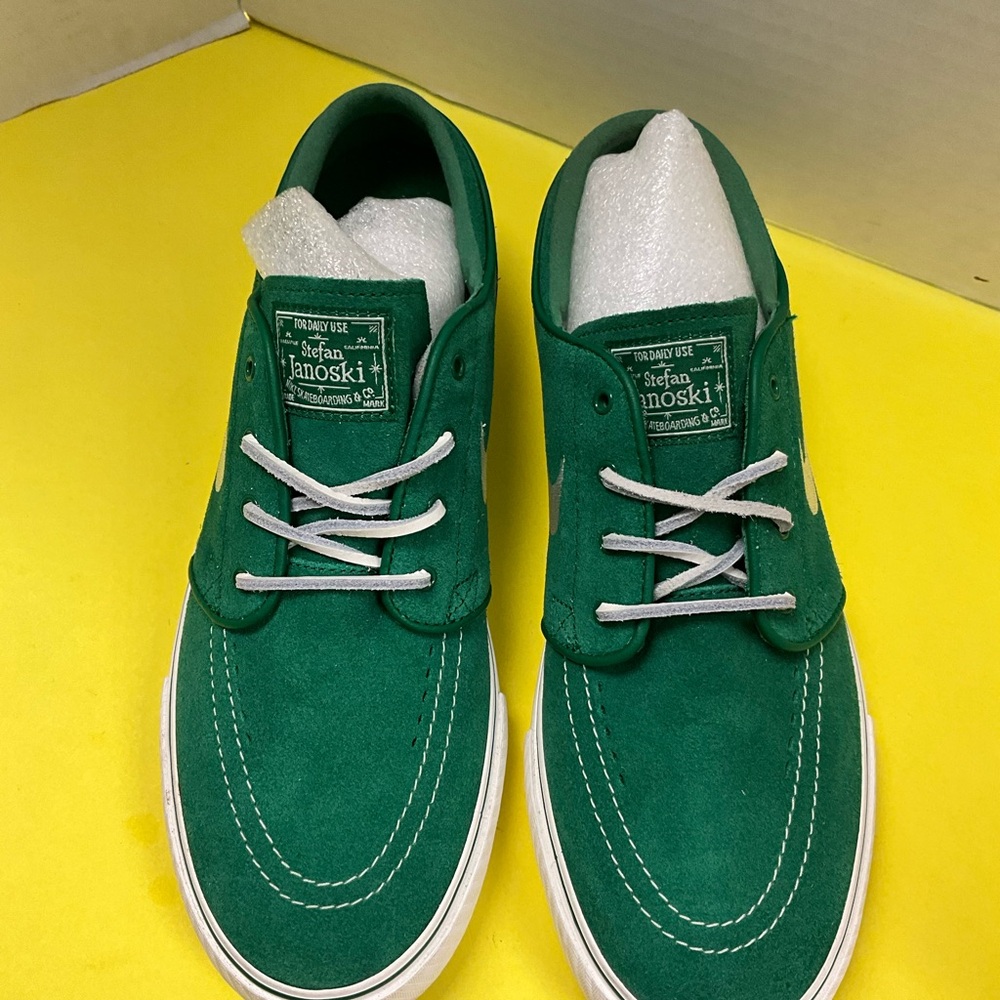 Nike Stefan Janoski Green Sneakers